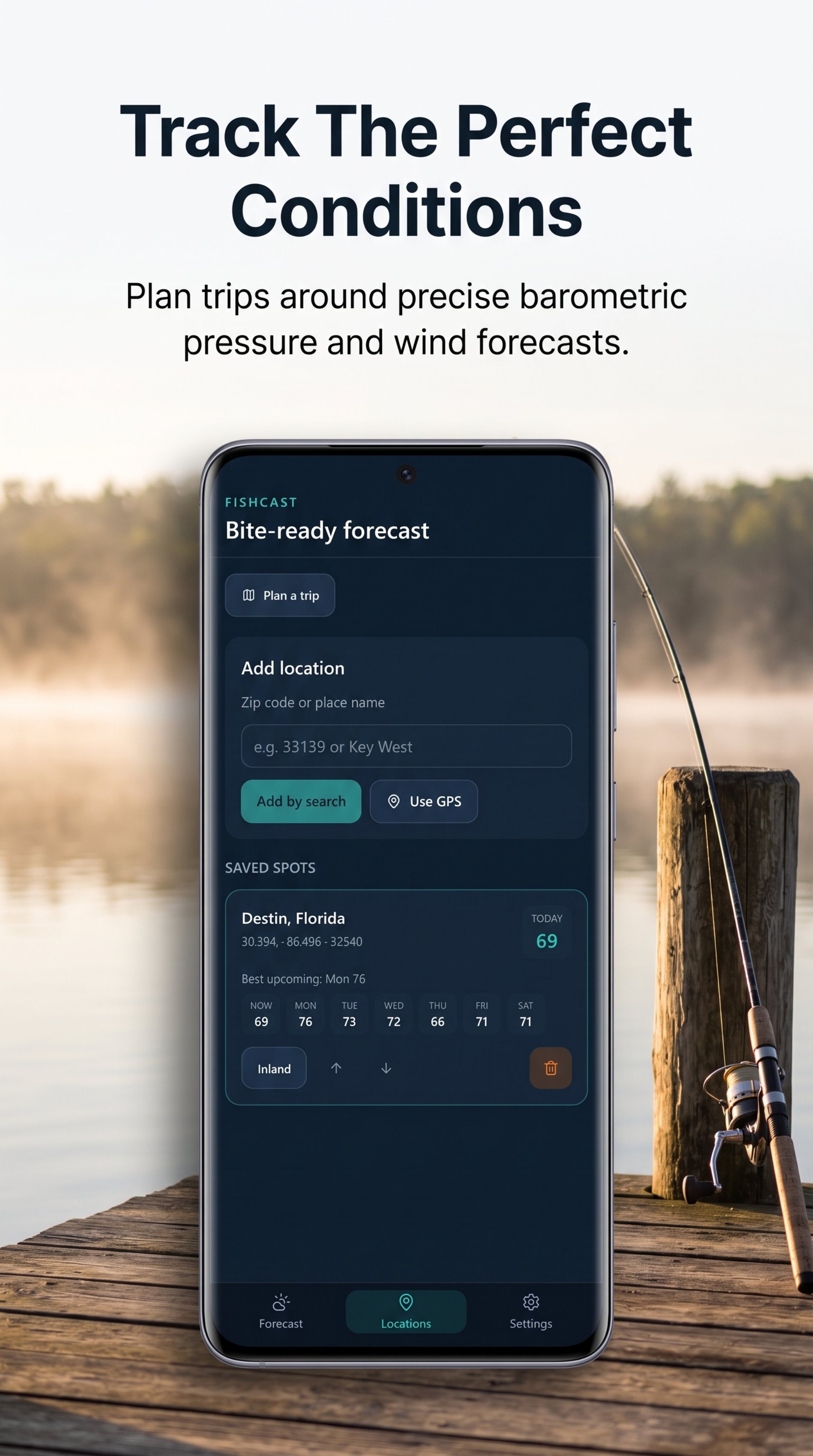 Hookr Locations screen with Destin fishing score and multi-day projections